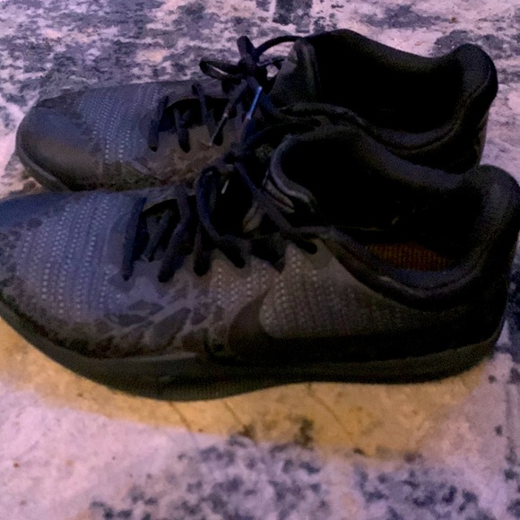 Black Nike Kobe Mamba Rage Basketball Shoes - Picture 3 of 3